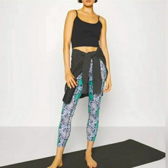 🆕 Free People Movement Daisy Check Print Ditsy Floral 7/8 Leggings S NEW - Picture 4 of 10